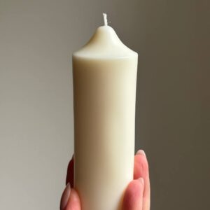 La Bicoque des Cinq, le pilier, bougie